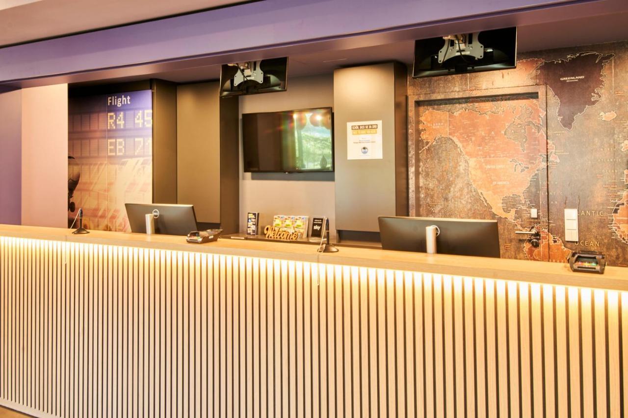 Frankfurt-airport 3*
